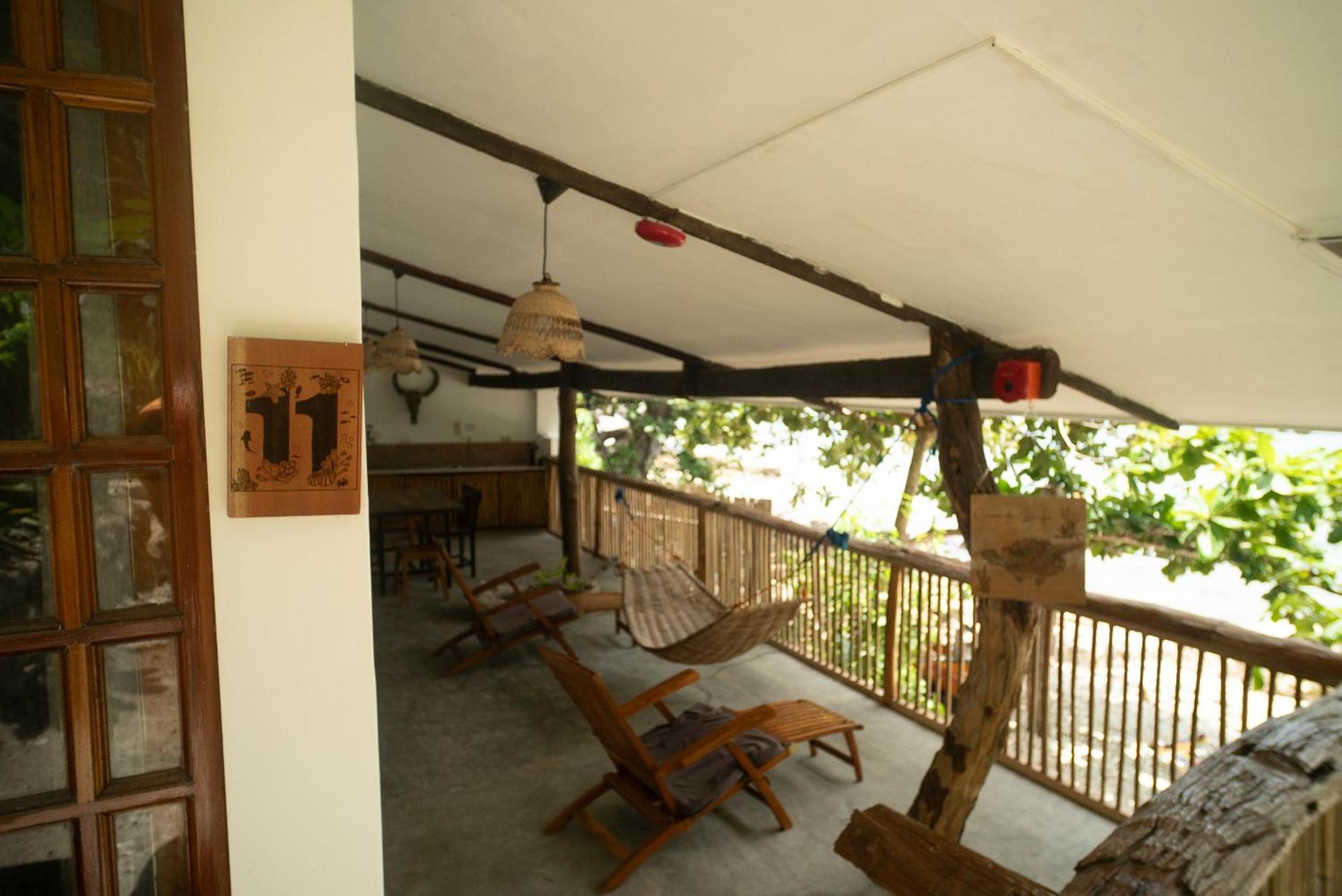 Fantasy Lodge Samboan Exterior photo